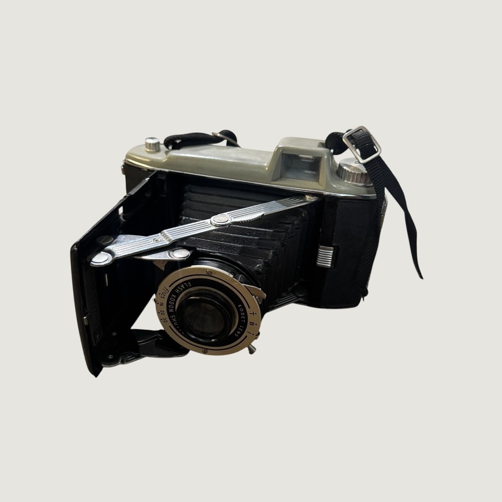 Kodak Tourist Folding Camera 620 Film Kodet Lens Vintage Untested